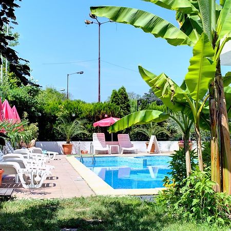 Hotel Feniks Lozeneț Exterior foto