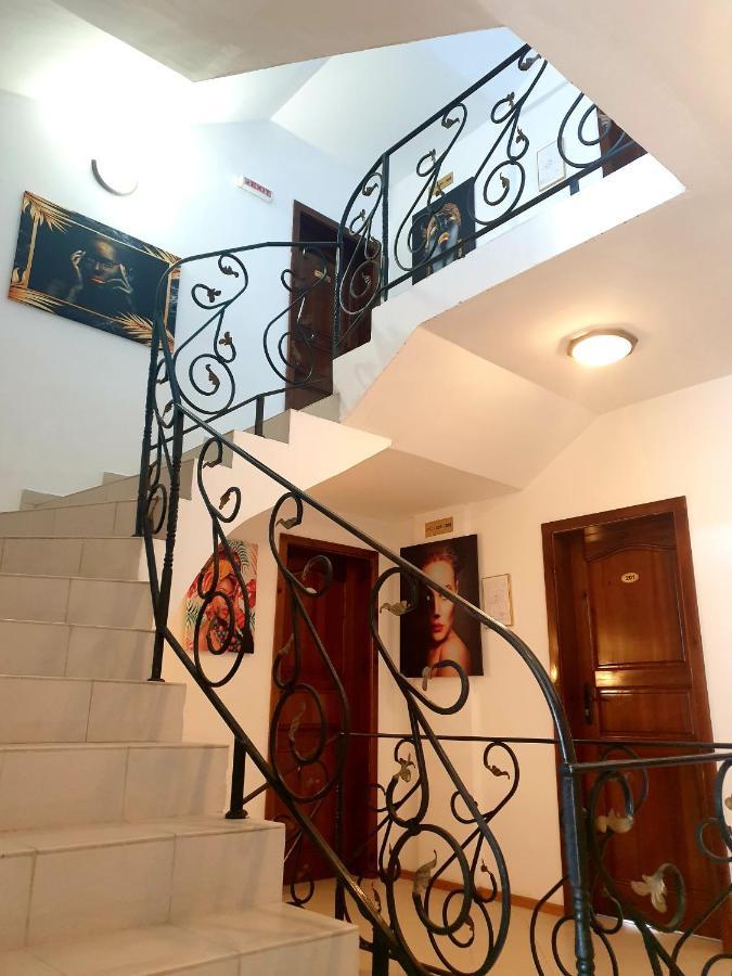 Hotel Feniks Lozeneț Exterior foto