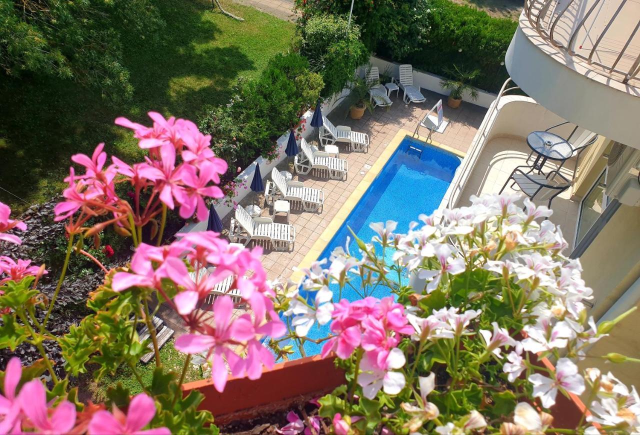 Hotel Feniks Lozeneț Exterior foto
