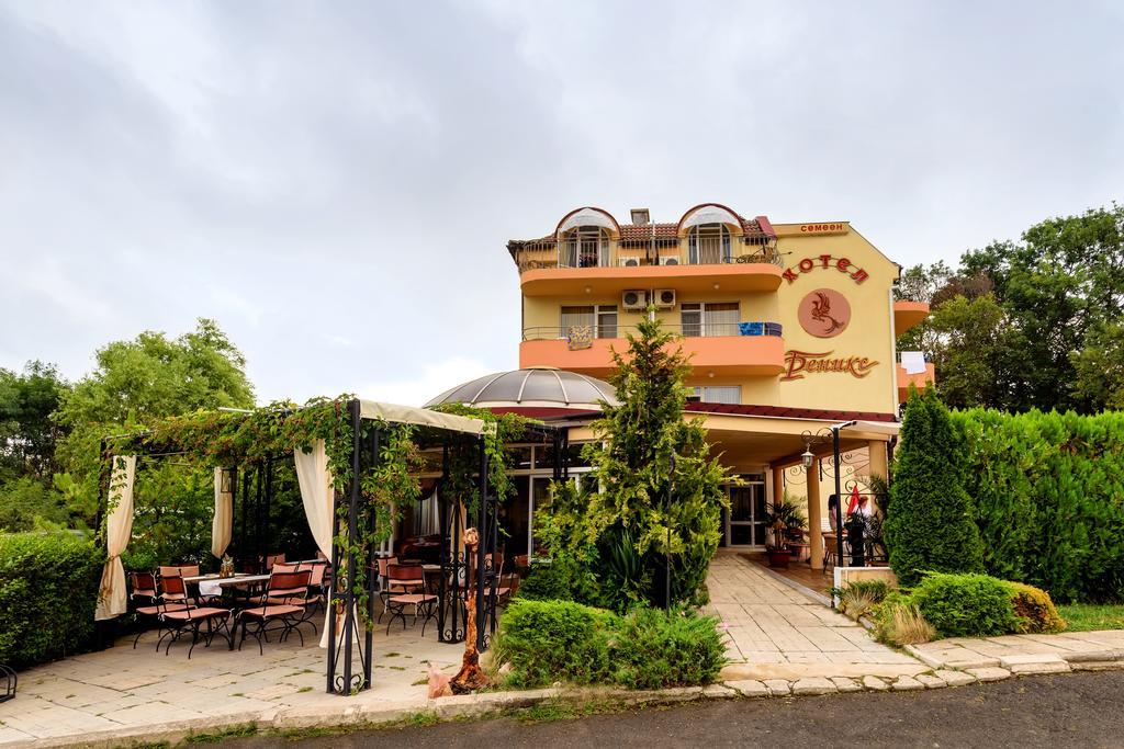 Hotel Feniks Lozeneț Exterior foto