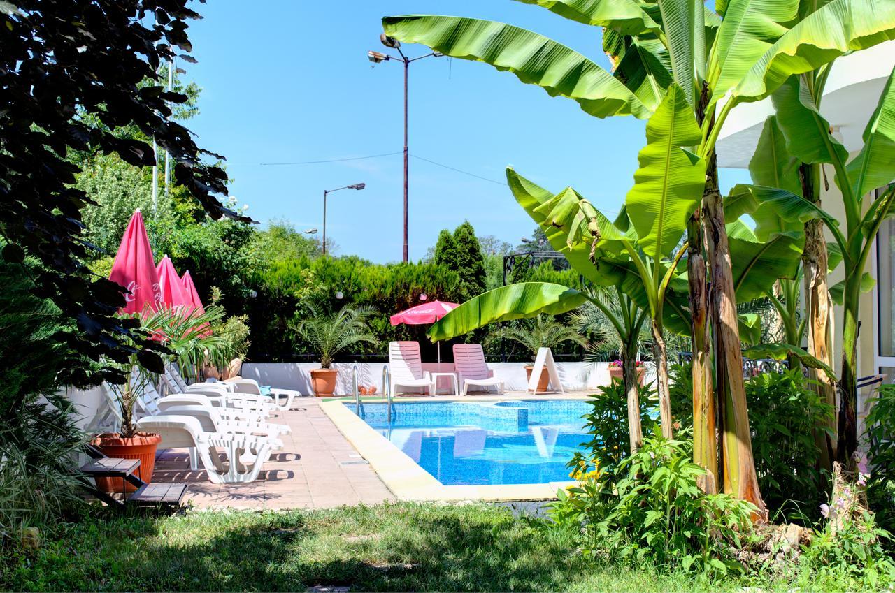 Hotel Feniks Lozeneț Exterior foto